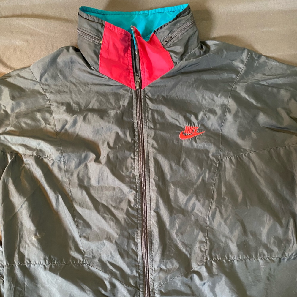 Vintage Men’s Nike Windbreaker (late 80s)